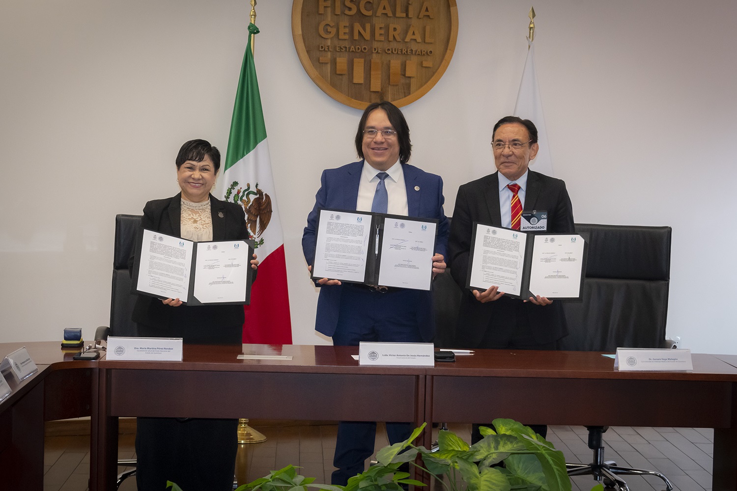 Fortalece CAMEQ lazos con la Fiscalía