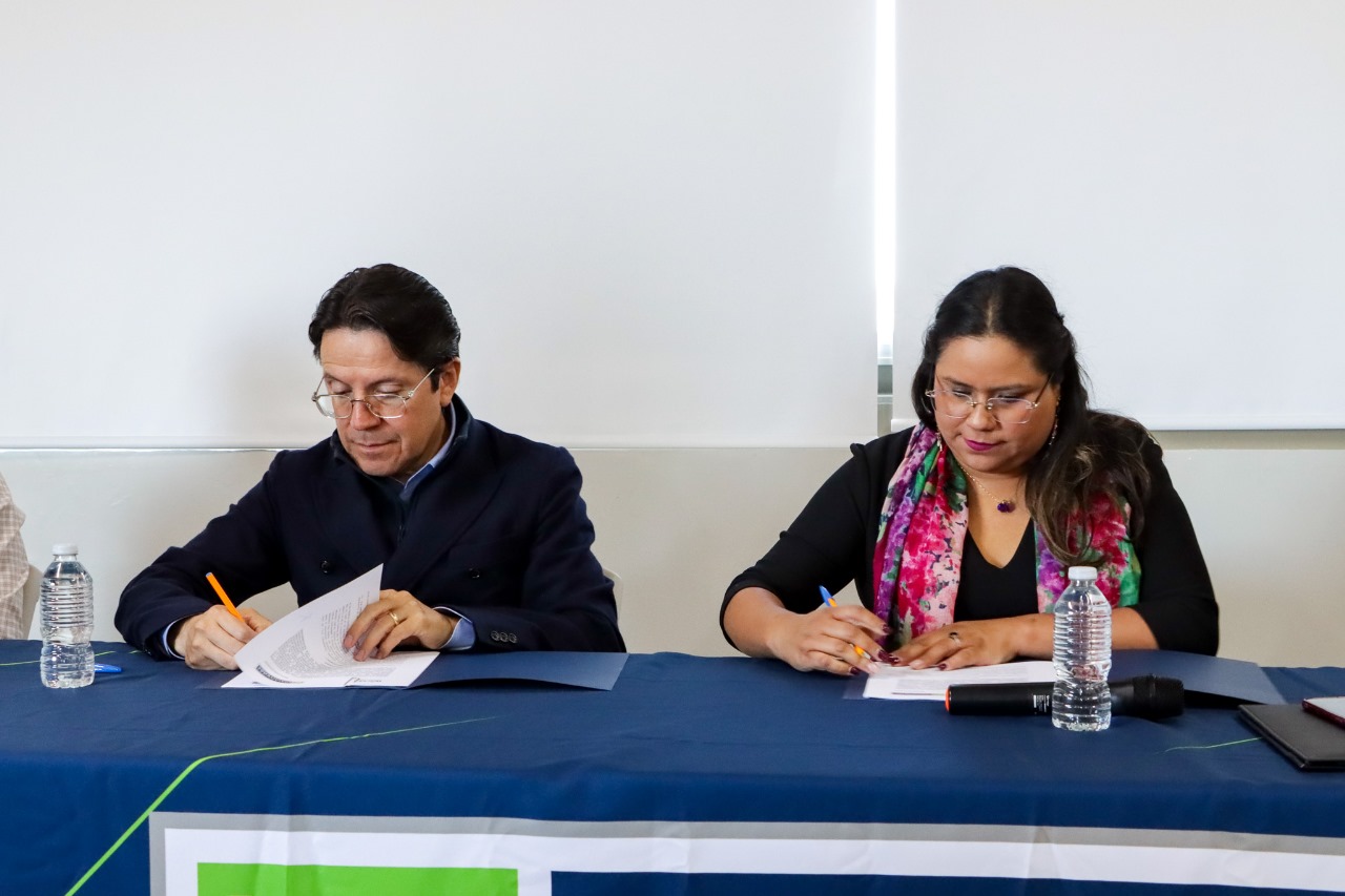 Firman convenio IEEQ y la Universidad Cuauhtémoc por la educación cívica