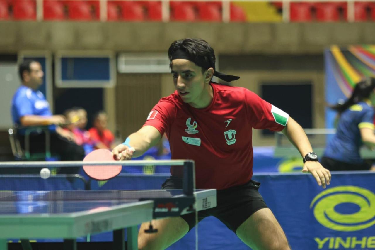 Tenismesista queretano es doble medallista en competencia panamericana