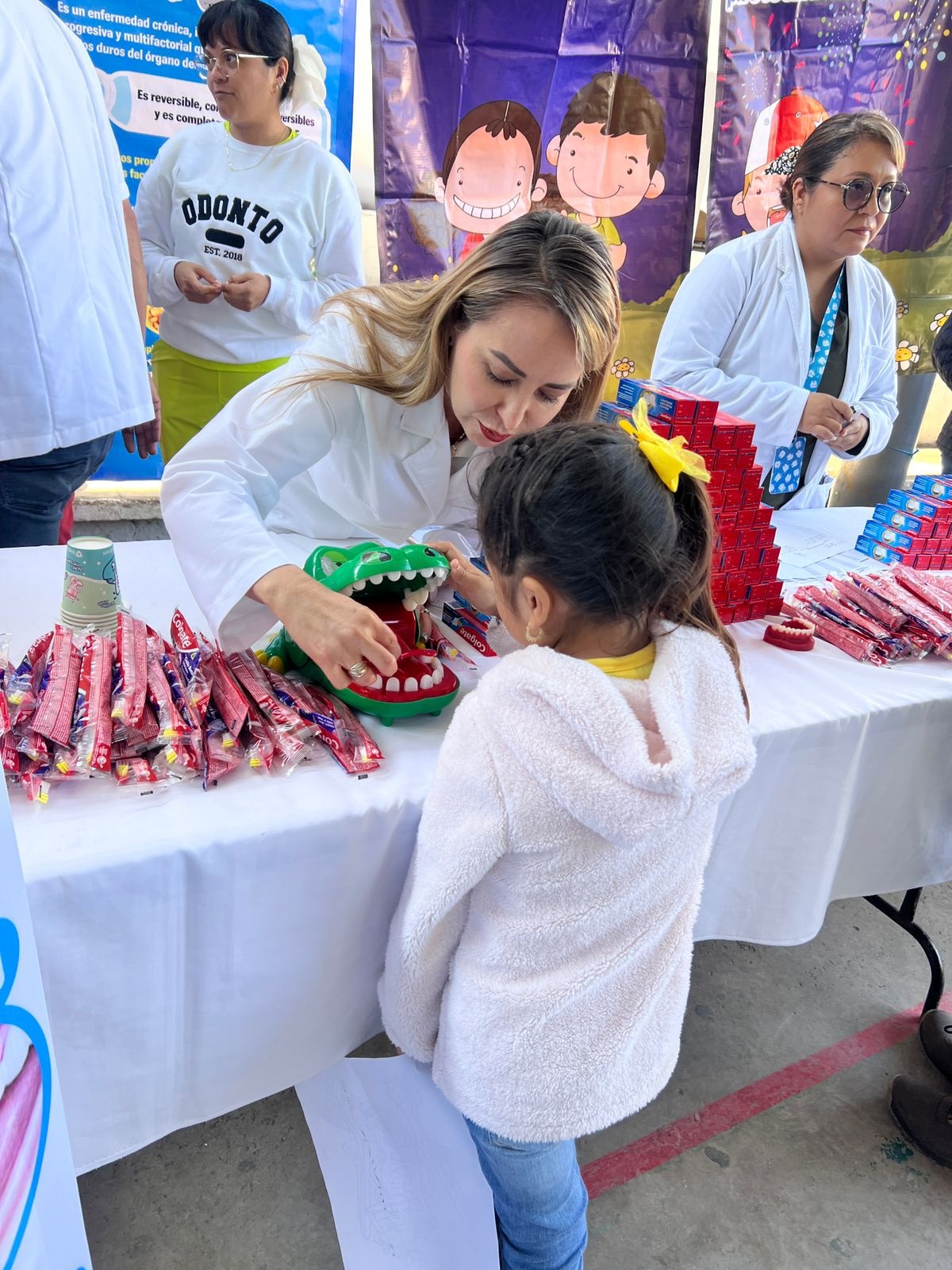 Lleva SESA Feria de Salud Bucal a Jalpan de Serra