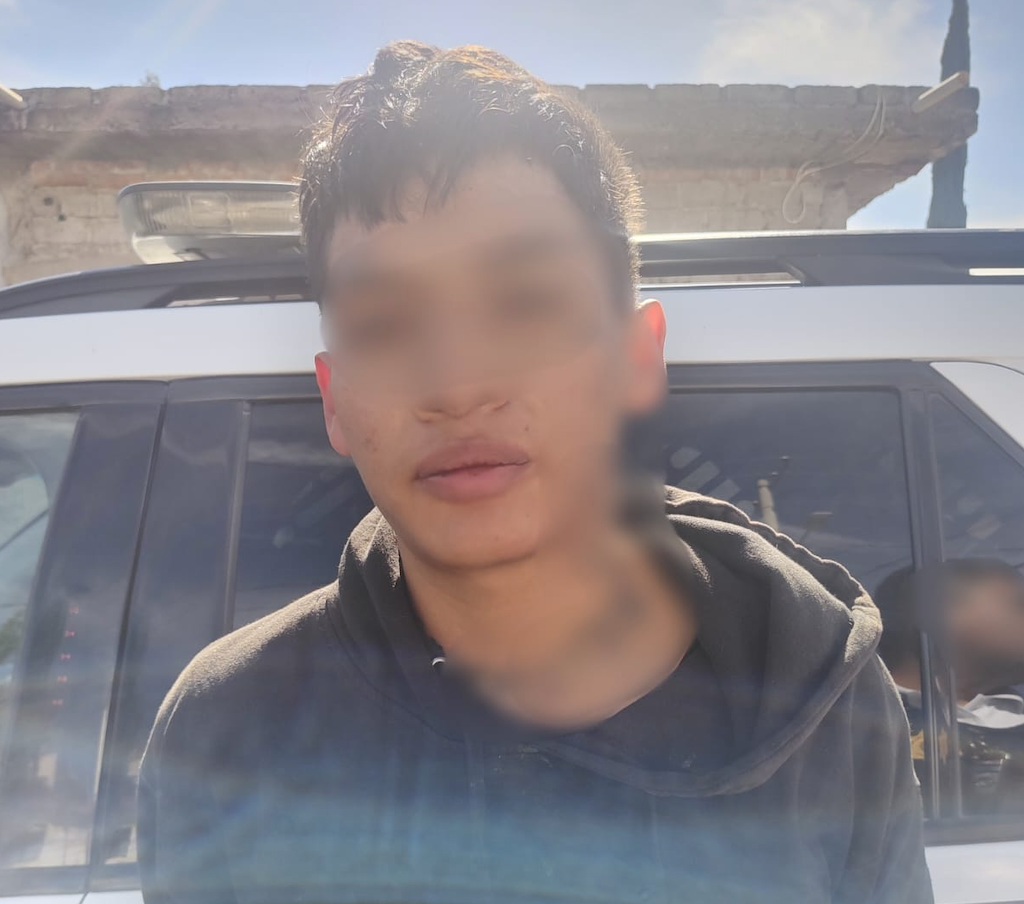 Detienen a sujeto en San Pedrito Peñuelas; traía un arma prohibida