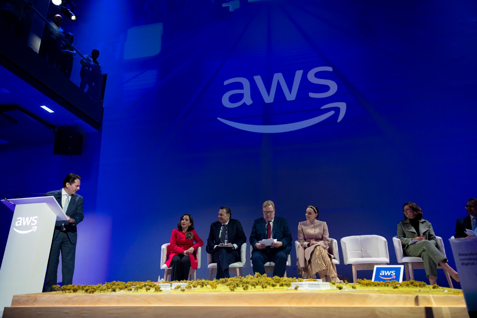 Inicia operaciones la región de Amazon Web Services en Querétaro