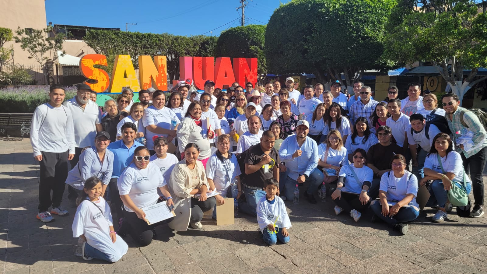 Inicia senador Dorantes encuestas para gestión de Tarifa Unidos en San Juan del Río
