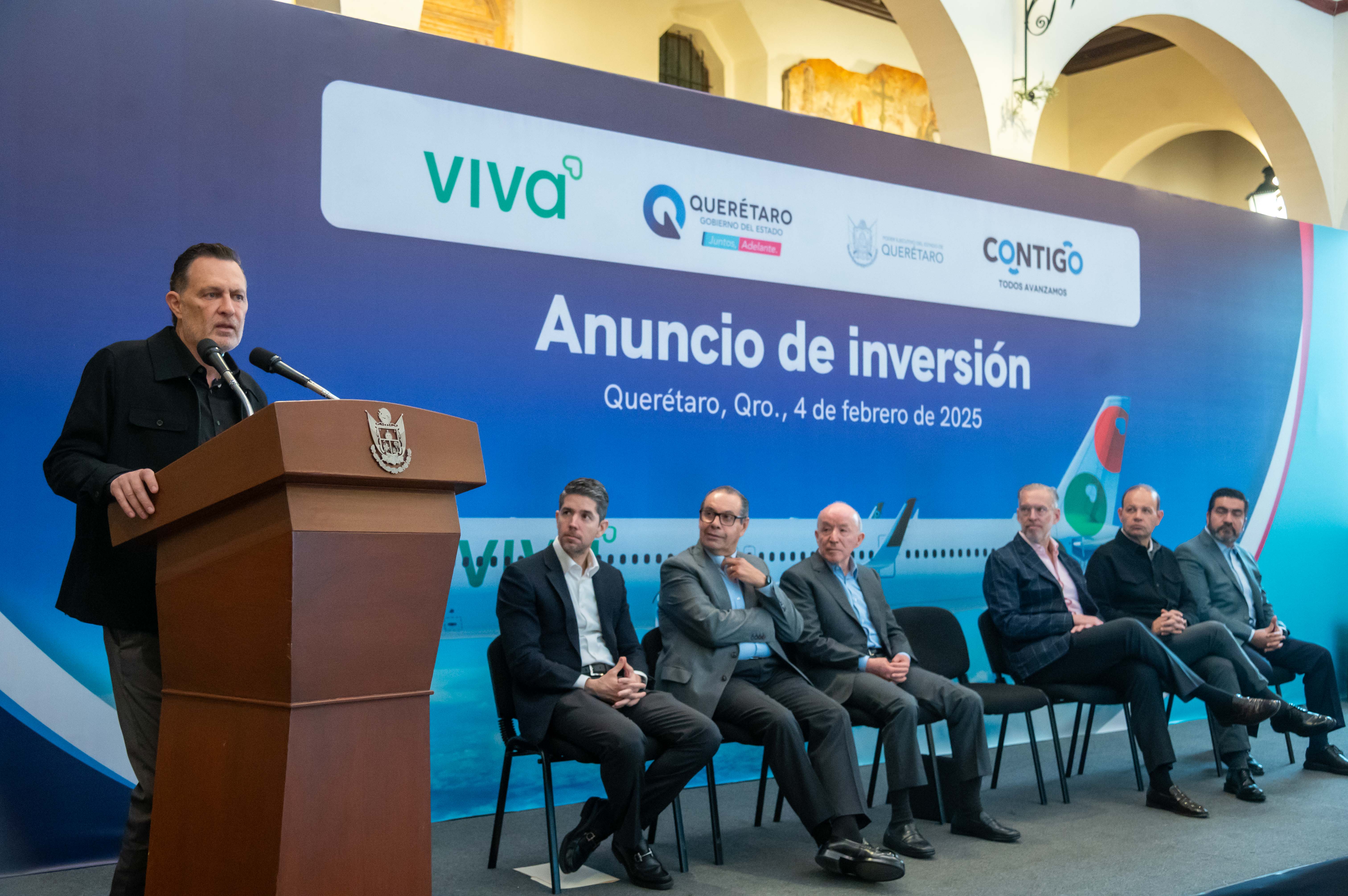 Participa Kuri en anuncio de inversión de Viva Aerobús por 4 mil millones de pesos