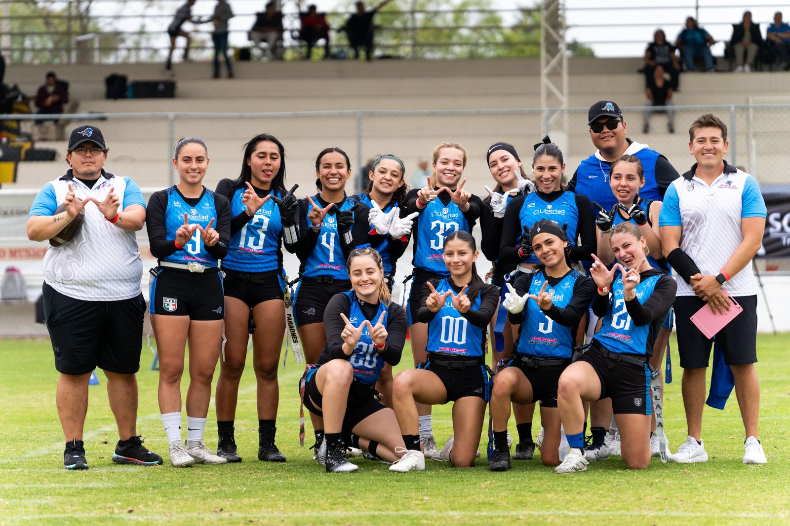 Gran participación de Gallos Negros Femenil en el 2 Torneo de Flag Football en LFA
