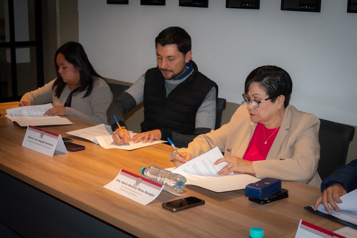 Suscriben SESA y Tequisquiapan convenios en salubridad e ingeniería sanitaria
