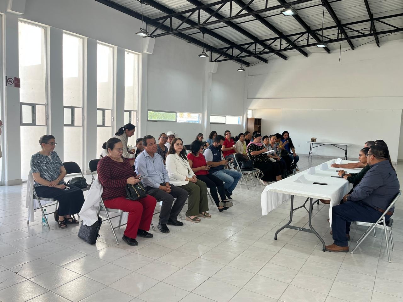 Capacita Secretaría de Salud a parteras queretanas