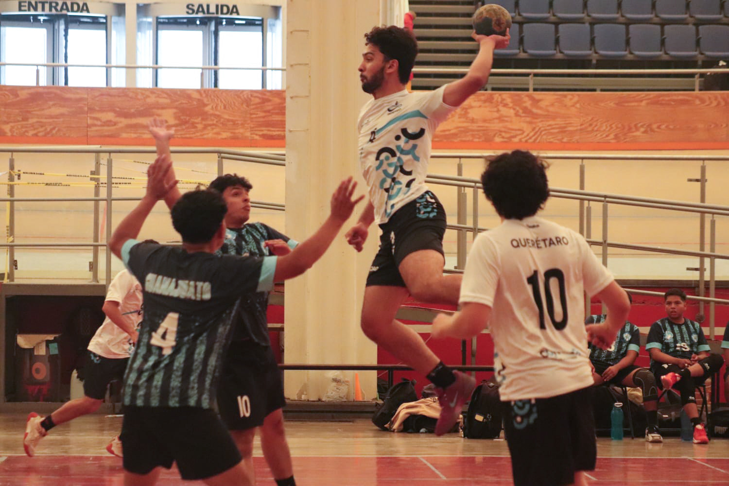 Dos jugadores queretanos de Handball convocados a la selección mexicana