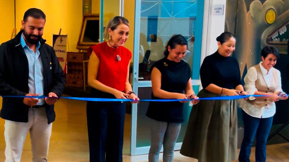 Exposición Raíces y Futuro en el CECEQ
