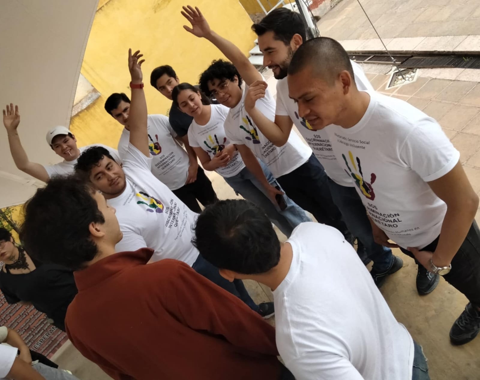 Estudiantes del TECNM-Querétaro y jóvenes de SOS Discriminación Internacional Querétaro presentan cortometraje