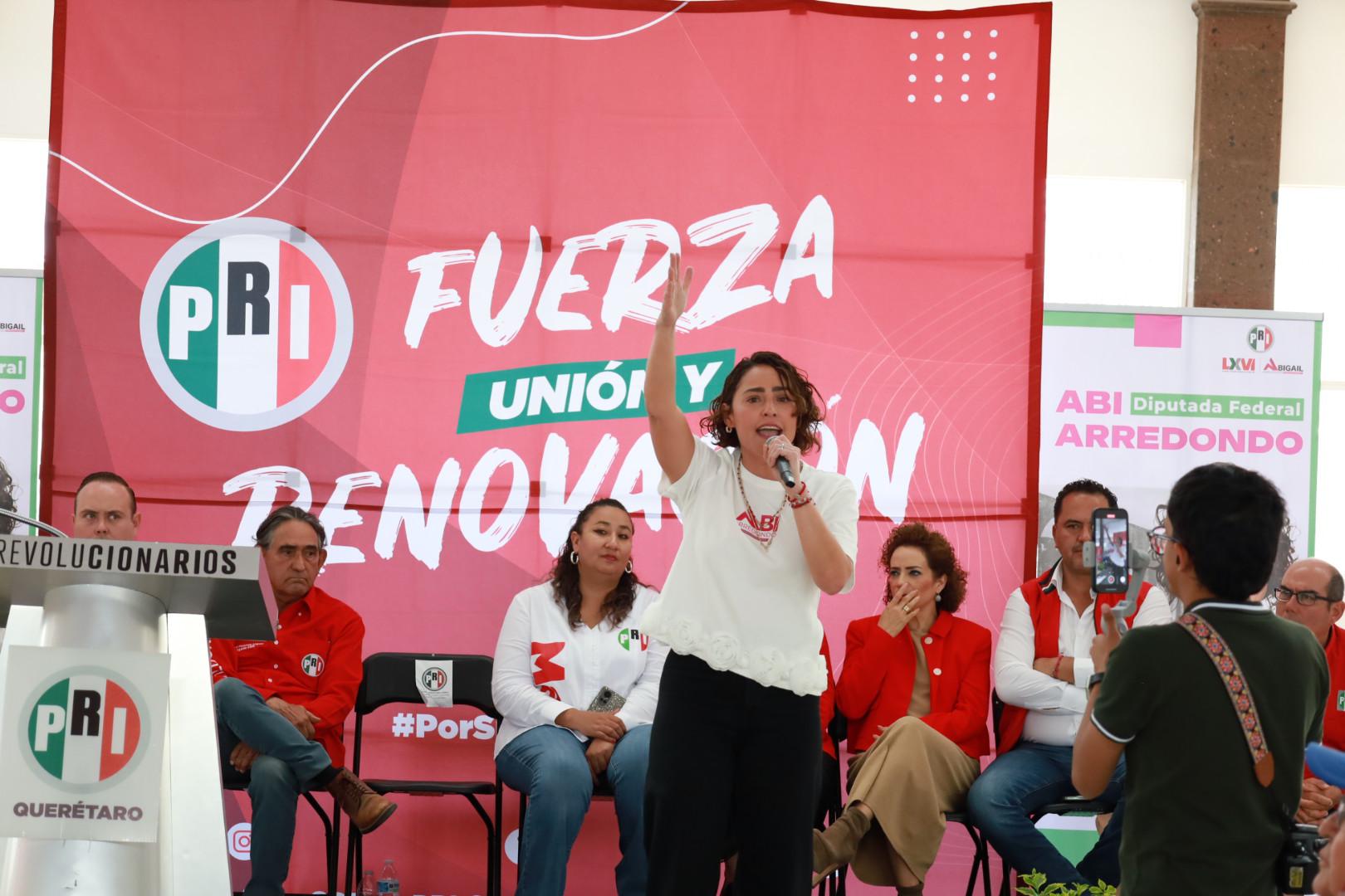 Abigail Arredondo rinde su Primer Informe como Diputada Federal