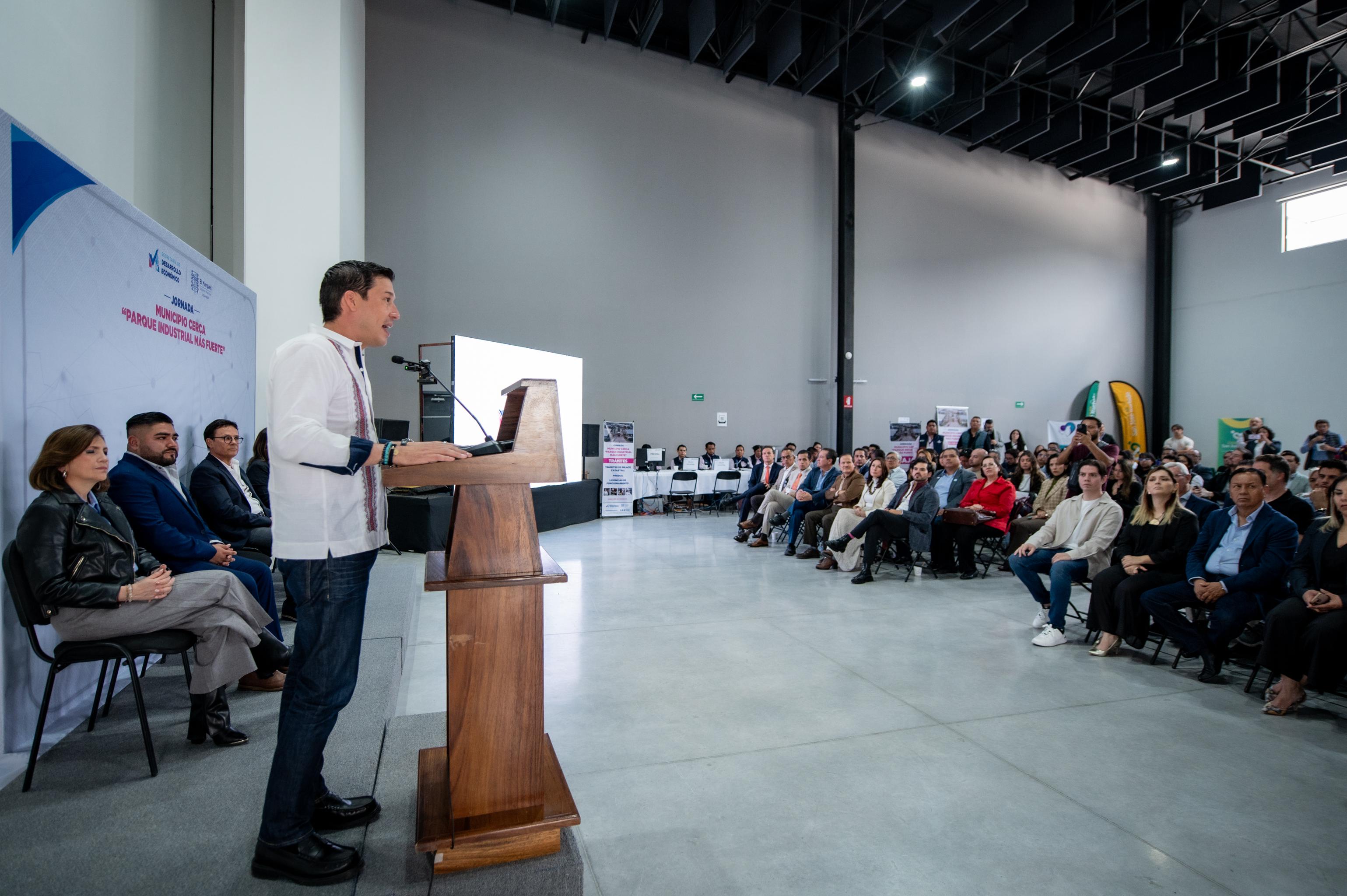 El Marqués pone en marcha programa de vinculación con el sector industrial
