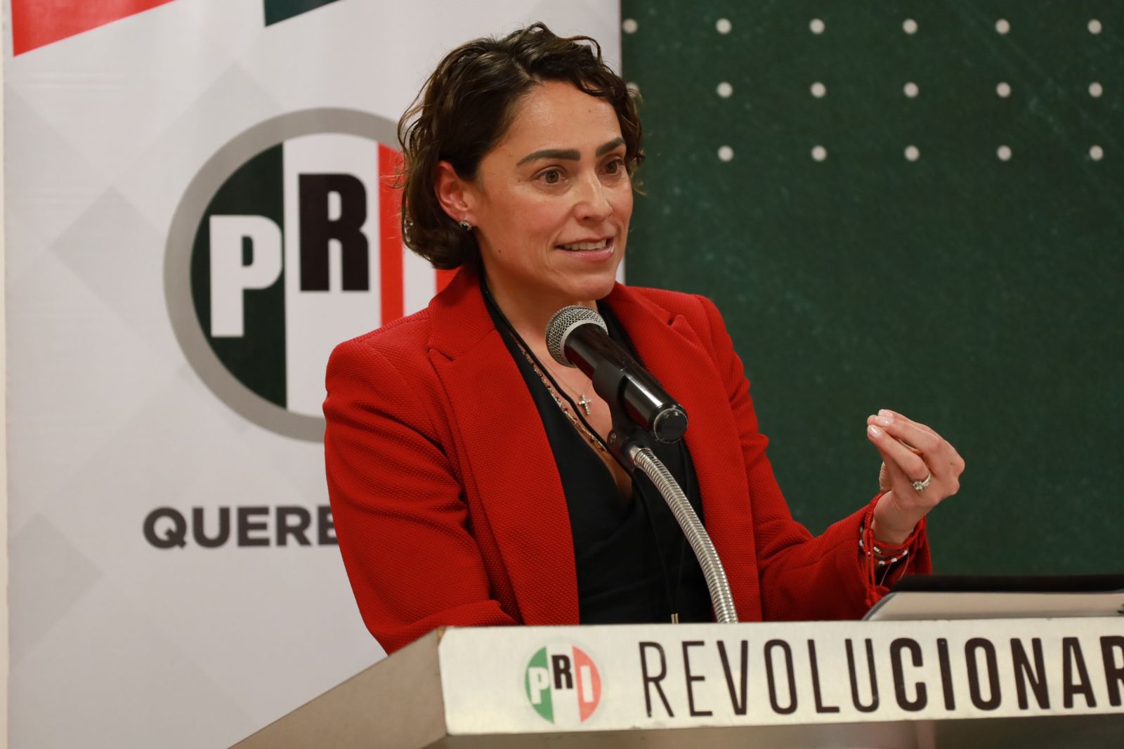 Denuncia PRI persecución política de Morena contra Alejandro Moreno