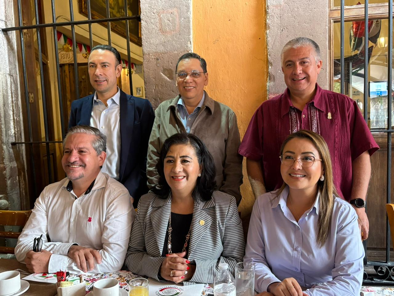 Bety Robles asume Presidencia de la Comisión de Energía del Senado