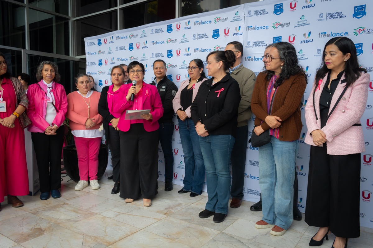 Encabeza secretaria de Salud arranque de la Jornada la UAQ se viste de rosa