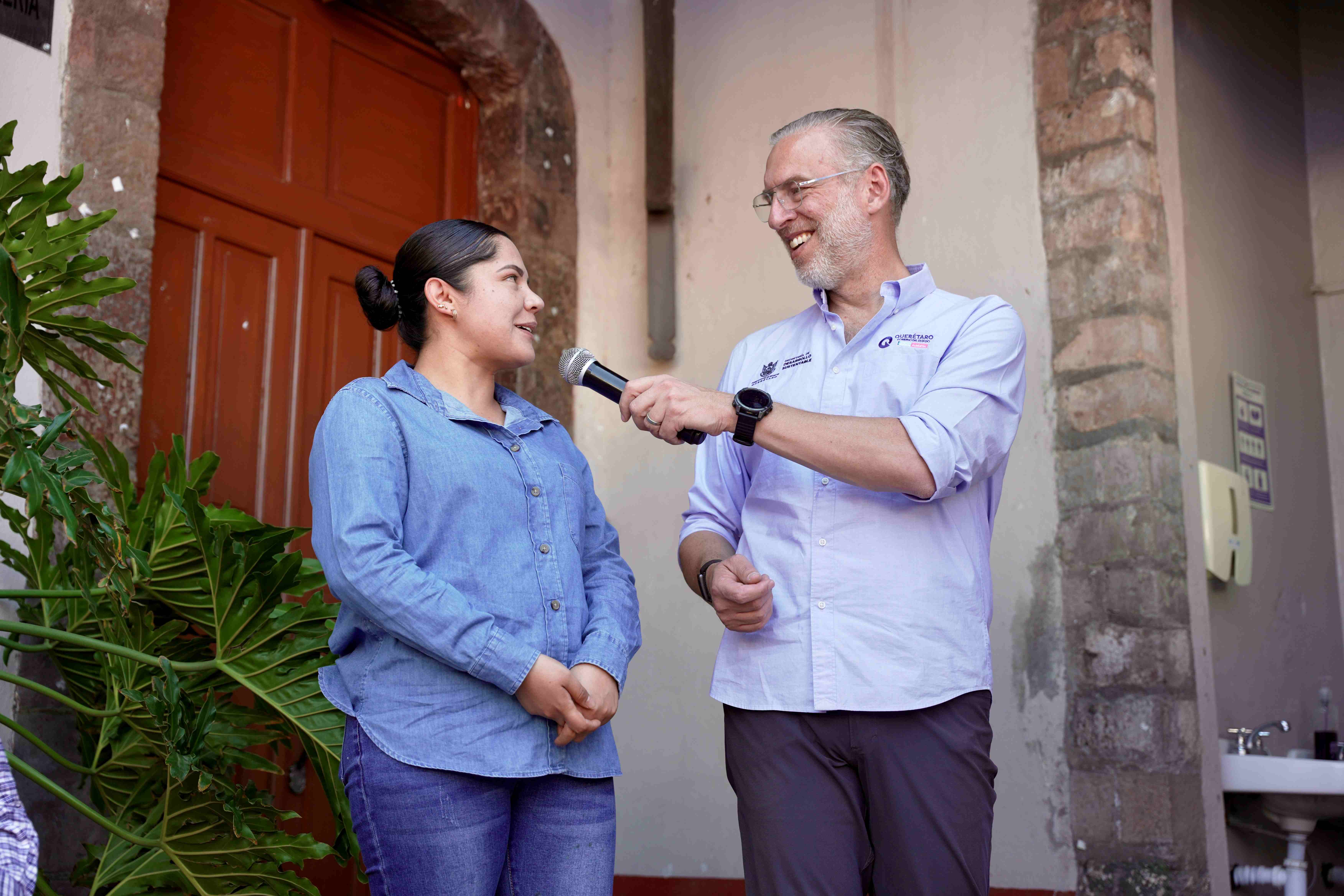 Marco Del Prete impulsa competitividad de los negocios queretanos