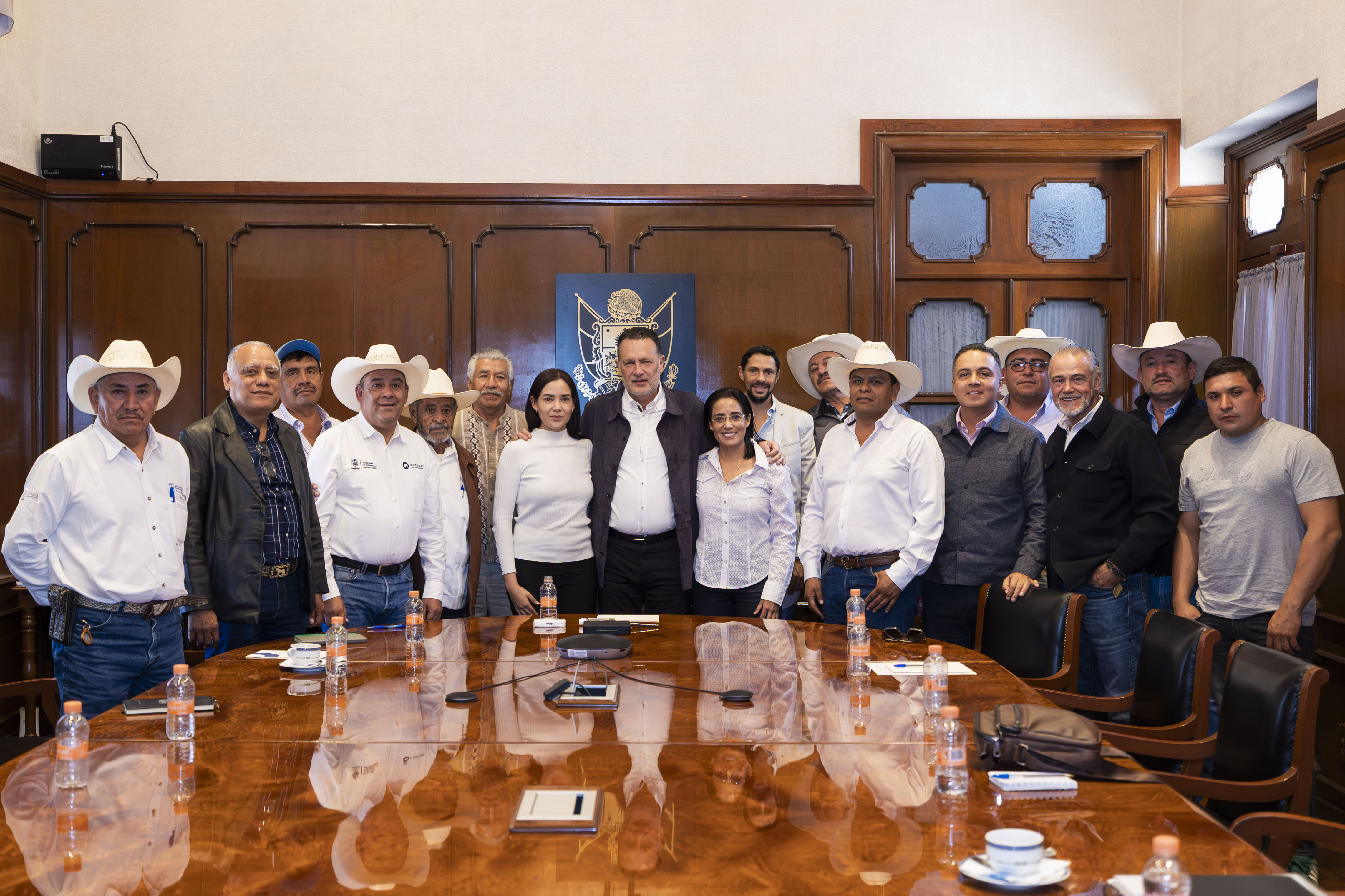 Sostiene Mauricio Kuri encuentro con productores de maíz