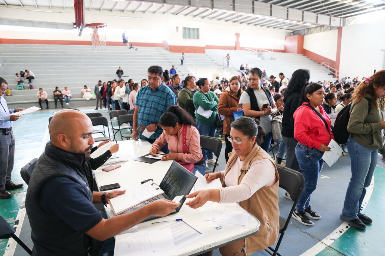 Continúa SEDESOQ entrega de Tarjetas Contigo a beneficiarios de Colón