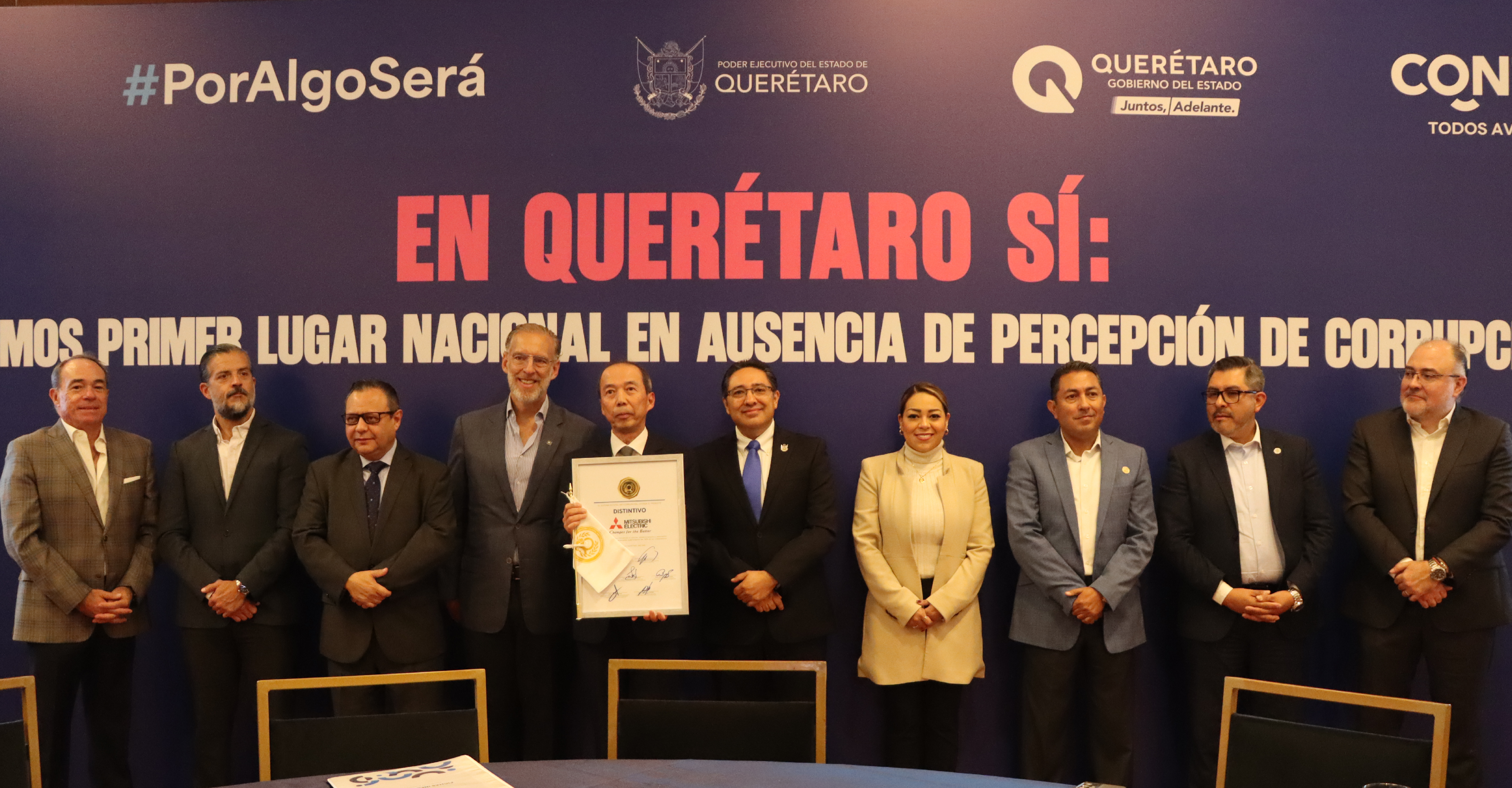 Entrega titular de la SECON certificados de Empresas Anticorrupción