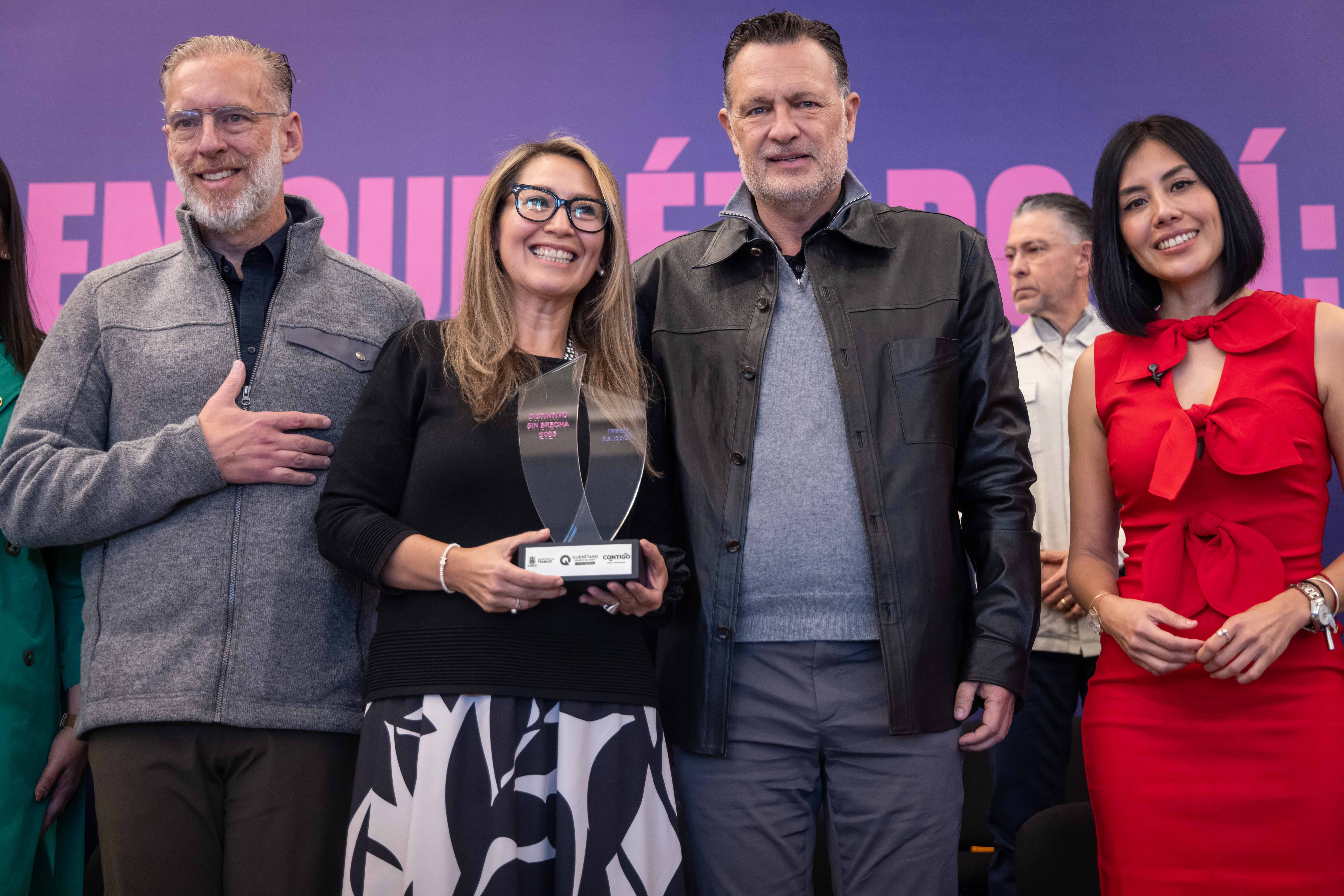 Reconoce Kuri a empresas por fomentar la igualdad laboral con el Distintivo Sin Brecha