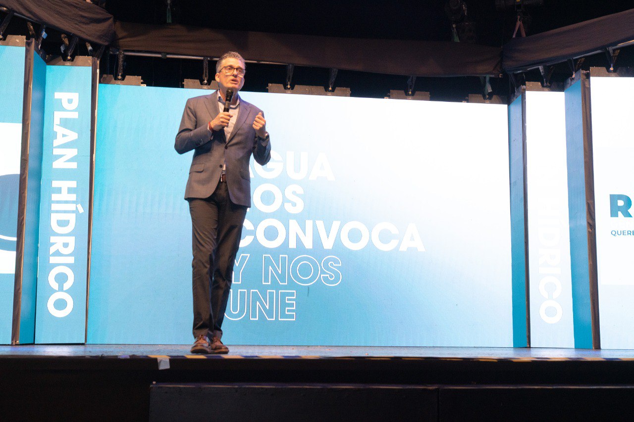 Entrega CCA el Programa Hídrico de Querétaro a la CEA