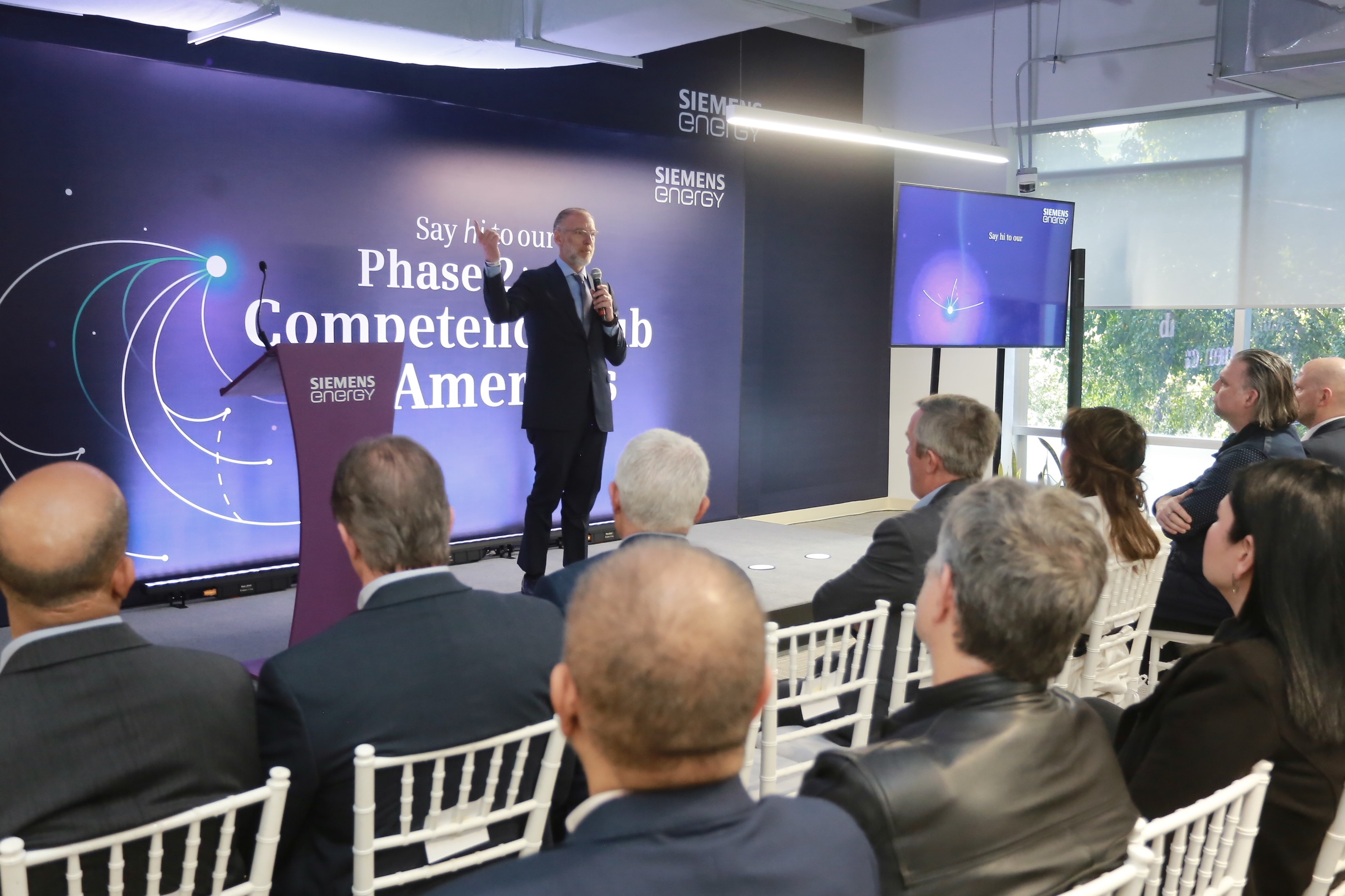 Inaugura Marco Del Prete segunda fase del Centro de Competencias de Siemens Energy