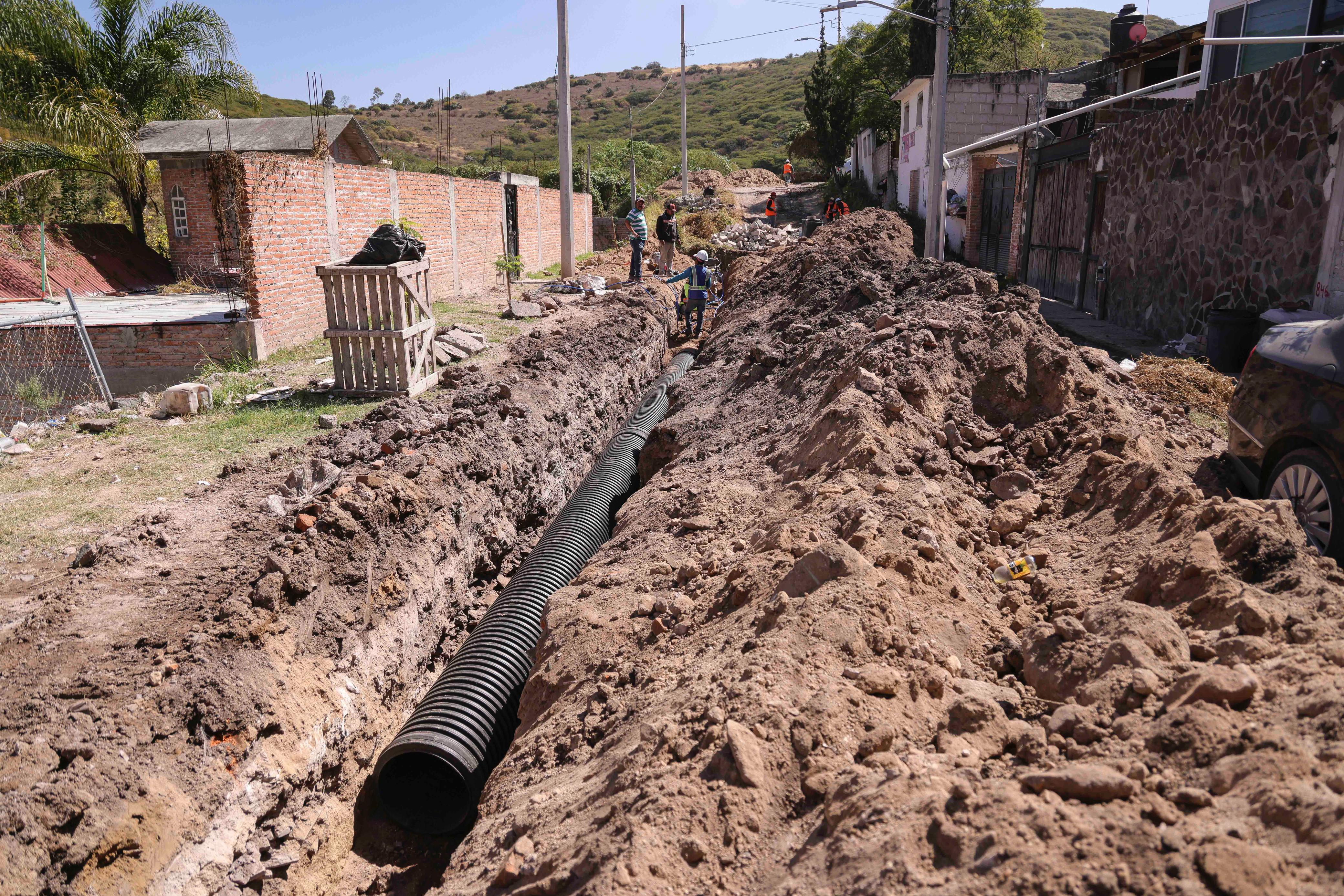 Continúa la obra social en Corregidora: red de alcantarillado pluvial en la colonia Vista Hermosa