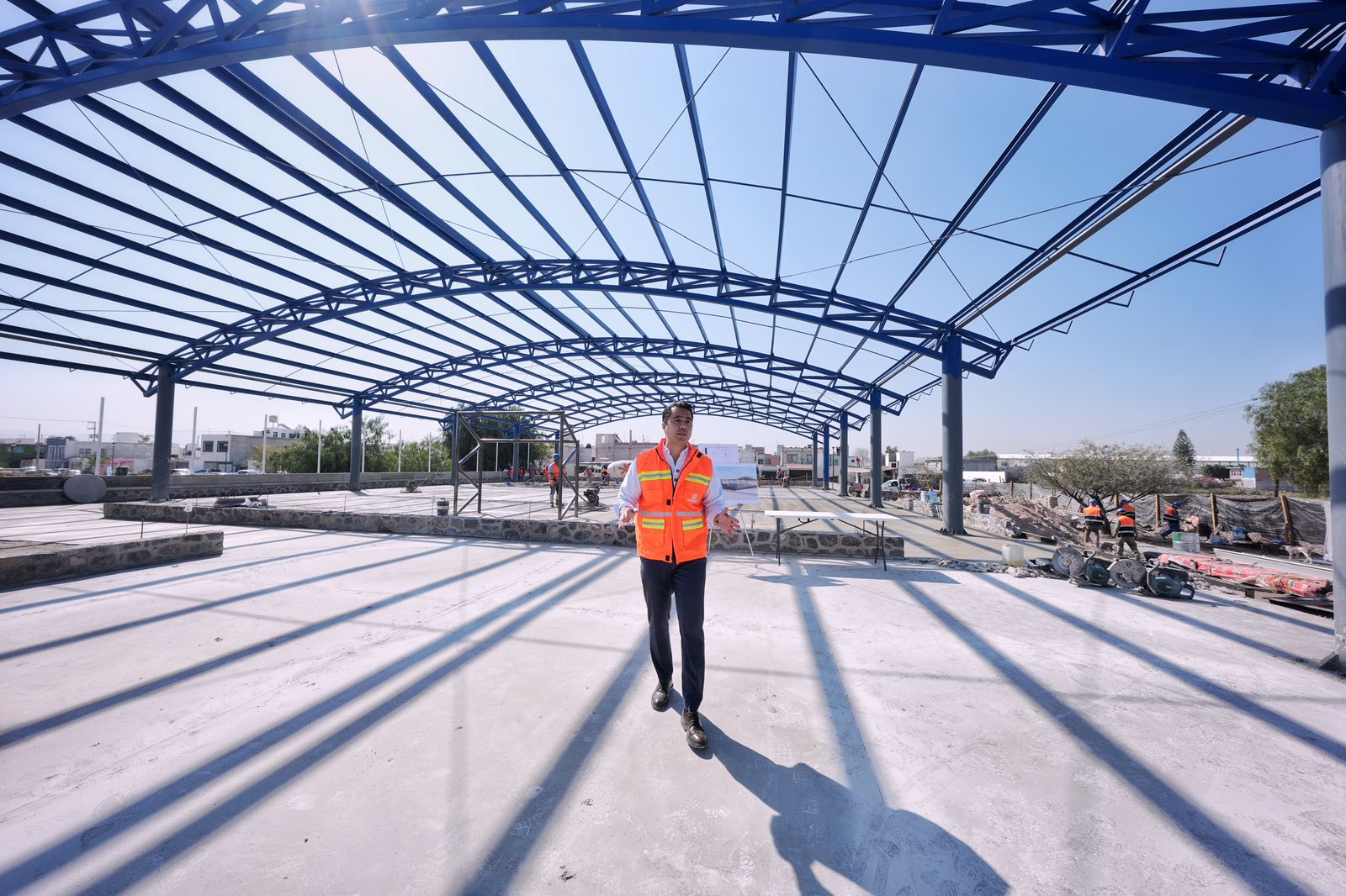 Supervisa Felifer obra de Polideportivo en Santa María Magdalena; anuncia inversión en vialidades
