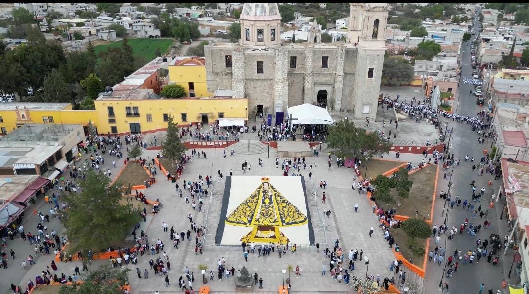 Colón exhibe Mosaico Monumental con la Imagen de la Virgen de los Dolores