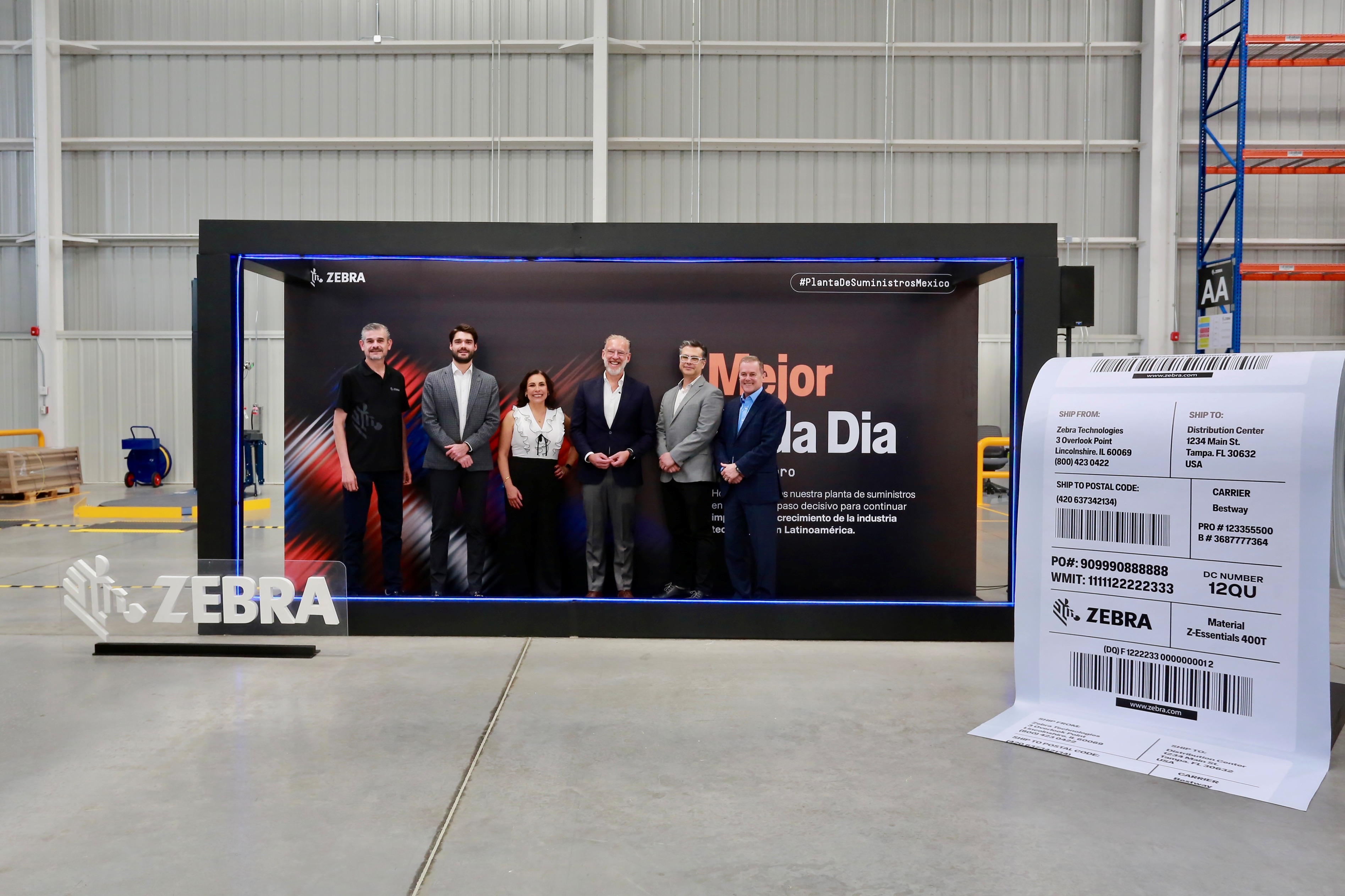 Inaugura Marco Del Prete la empresa Zebra Technologies