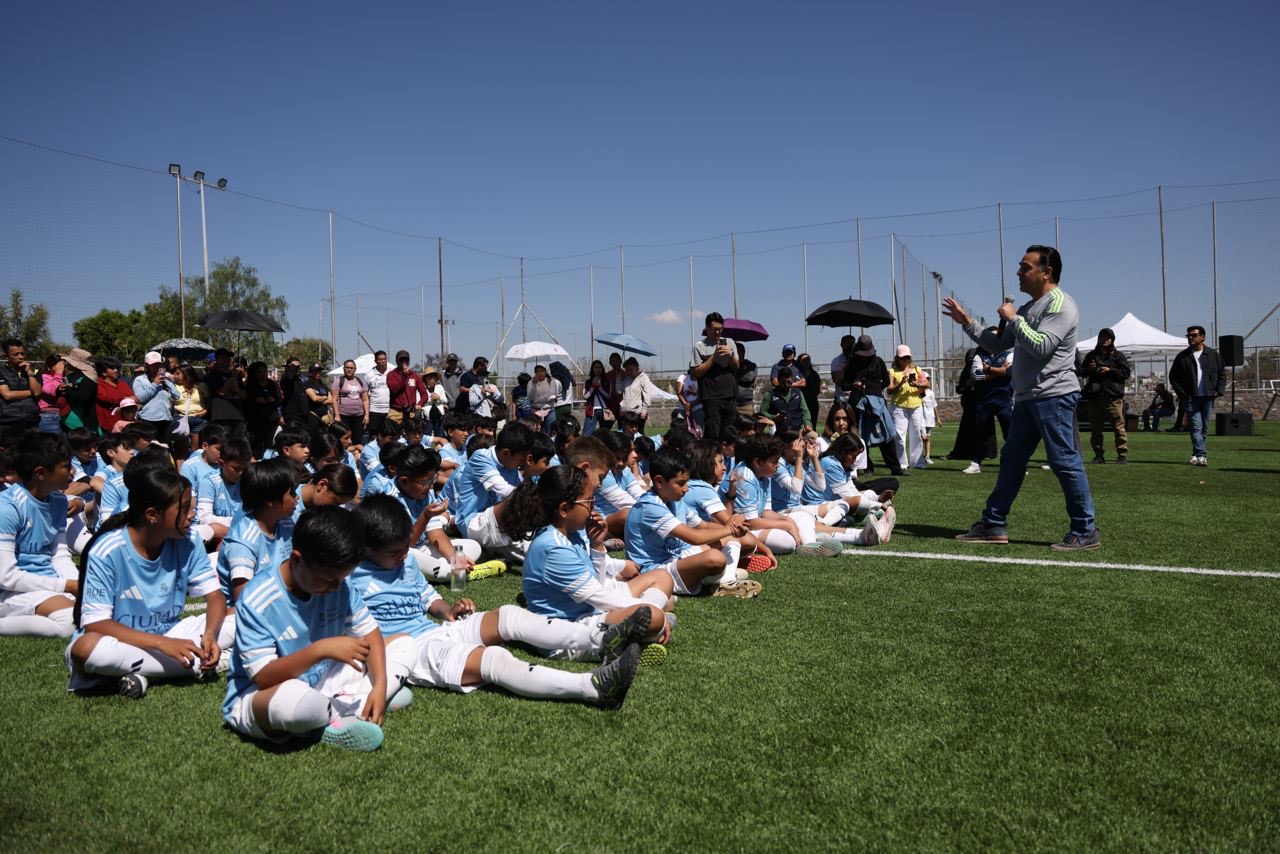 Arranca Luis Nava segunda etapa del Educational Football Program