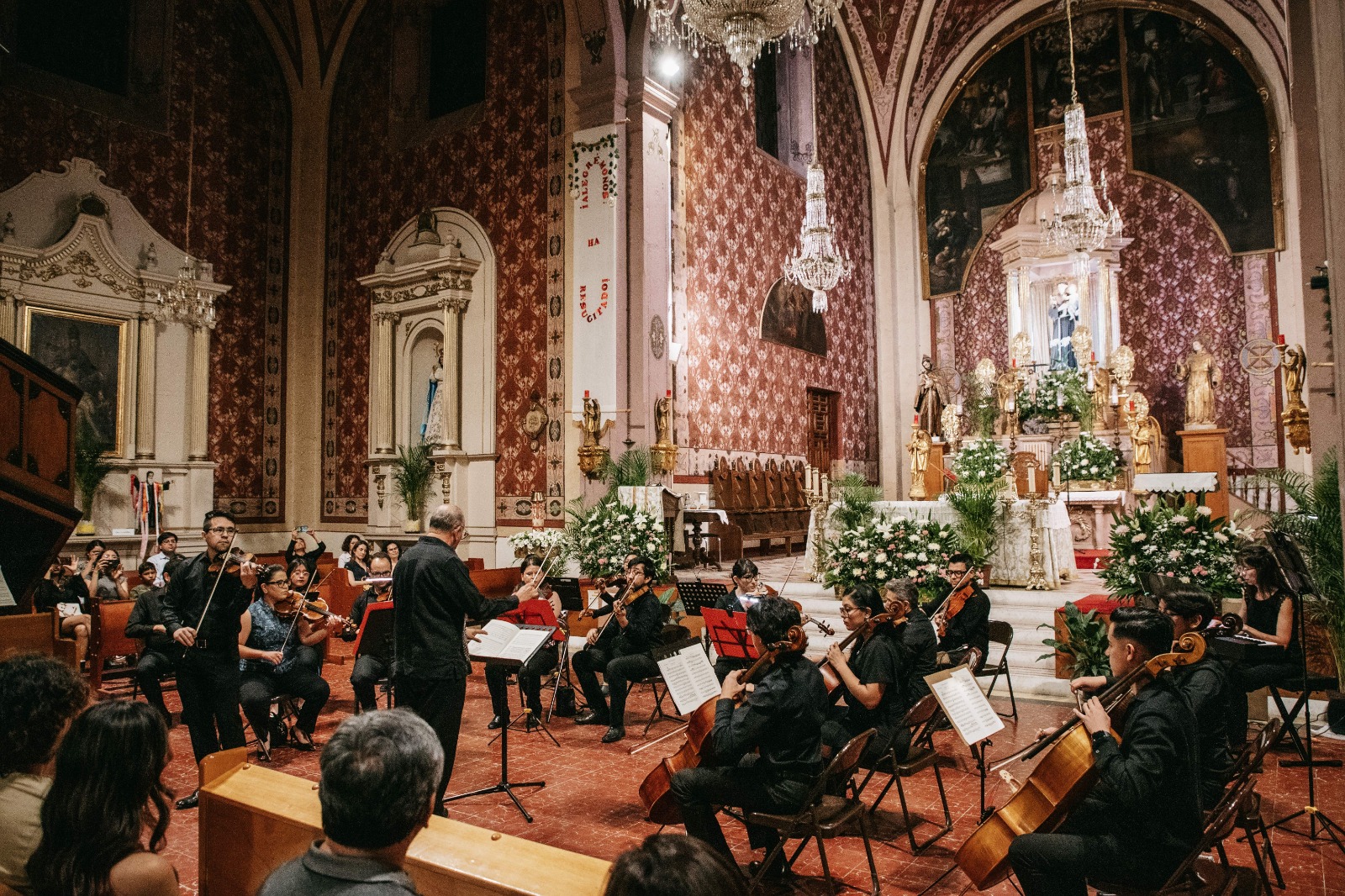 Tradición clásica y energía rockera en un escenario: Orquesta de Cámara UAQ presenta “Barrockeando”