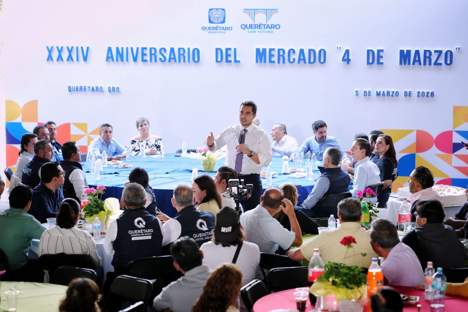 Anuncia Felifer Macías apoyos y mejoras para el Mercado 4 de Marzo