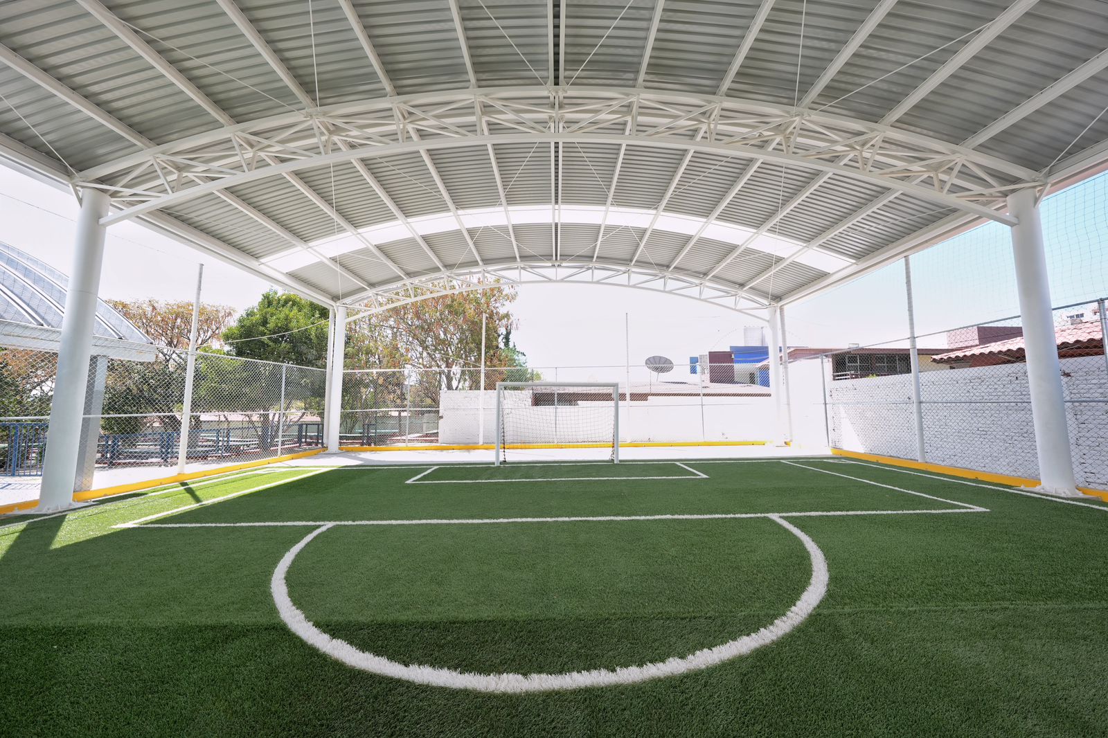 Anuncia Felifer rehabilitación en la primaria Juana de Asbaje, Lomas de San Pedrito Peñuelas