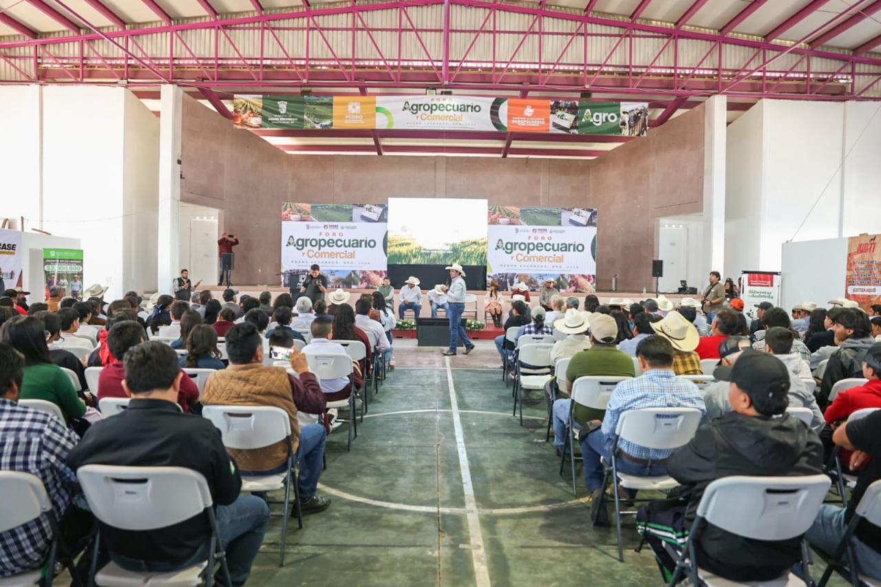 Fortalece Pedro Escobedo al campo con el 2 Foro Agropecuario y Comercial