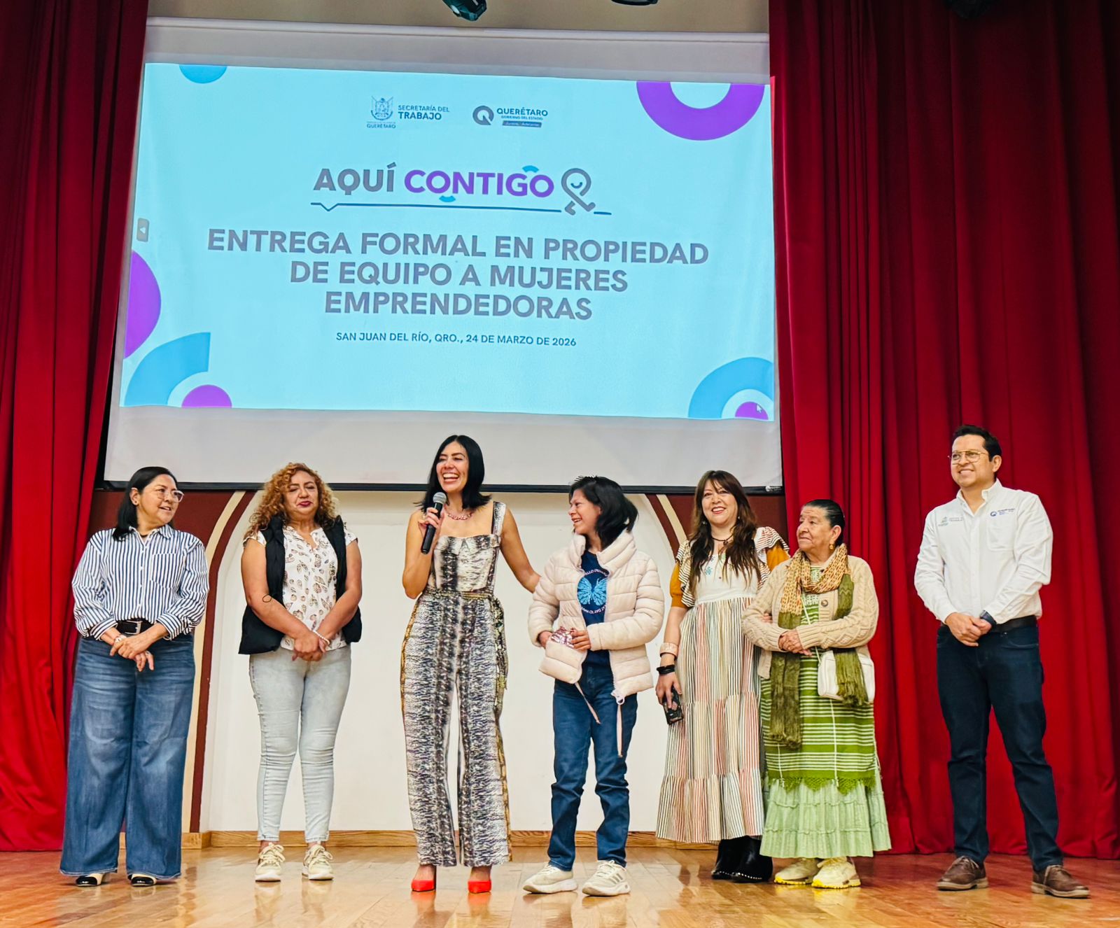Impulsa Secretaría del Trabajo autonomía económica de mujeres en San Juan del Río