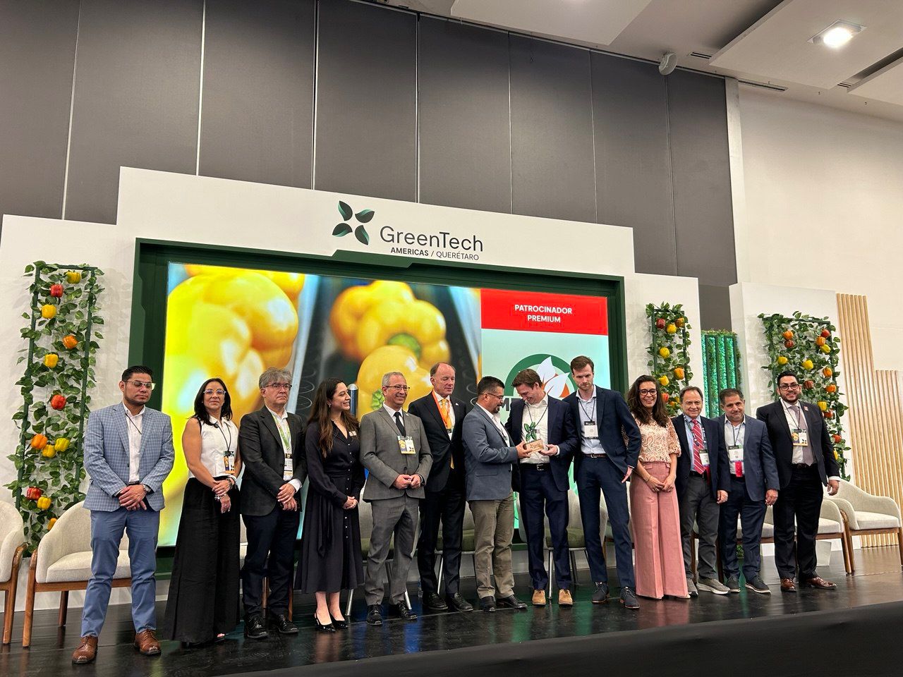Consolida Felifer Macías participación de Querétaro en GreenTech Americas