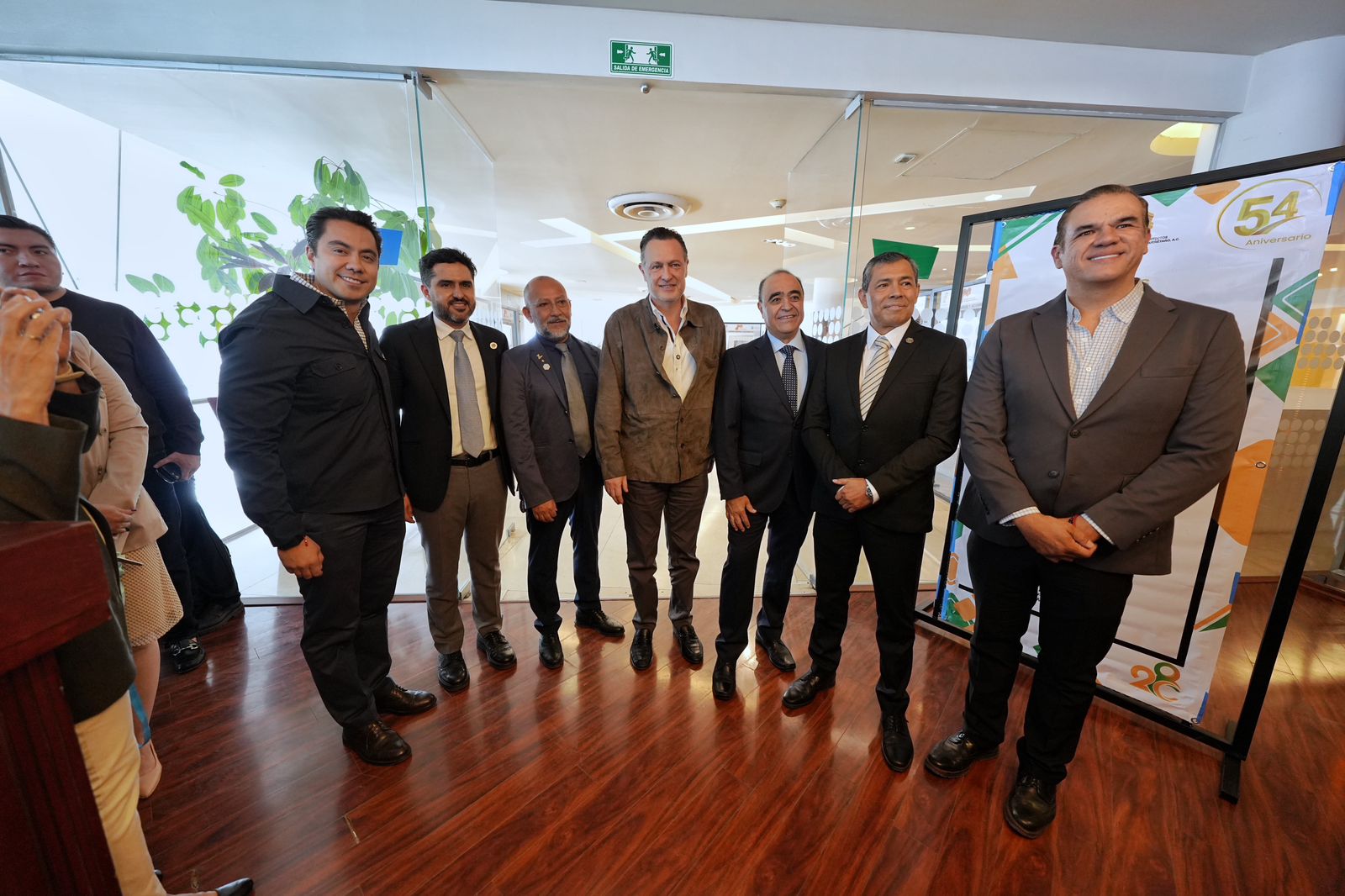 Acude Felifer Macías al 54 Aniversario del Colegio de Arquitectos