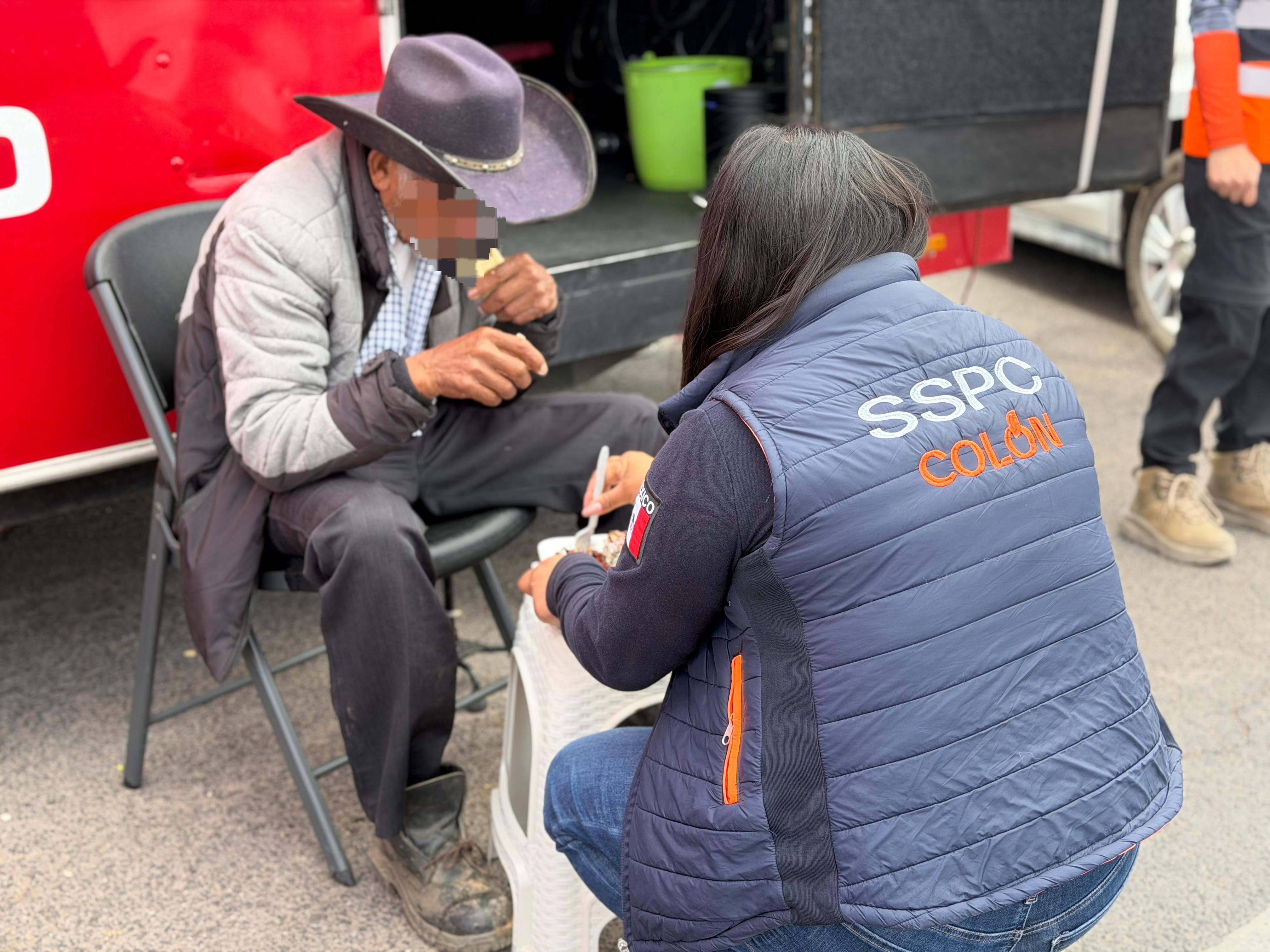 Gracias al Trabajo Coordinado, Reúnen a un Adulto Mayor con su Familia en Colón