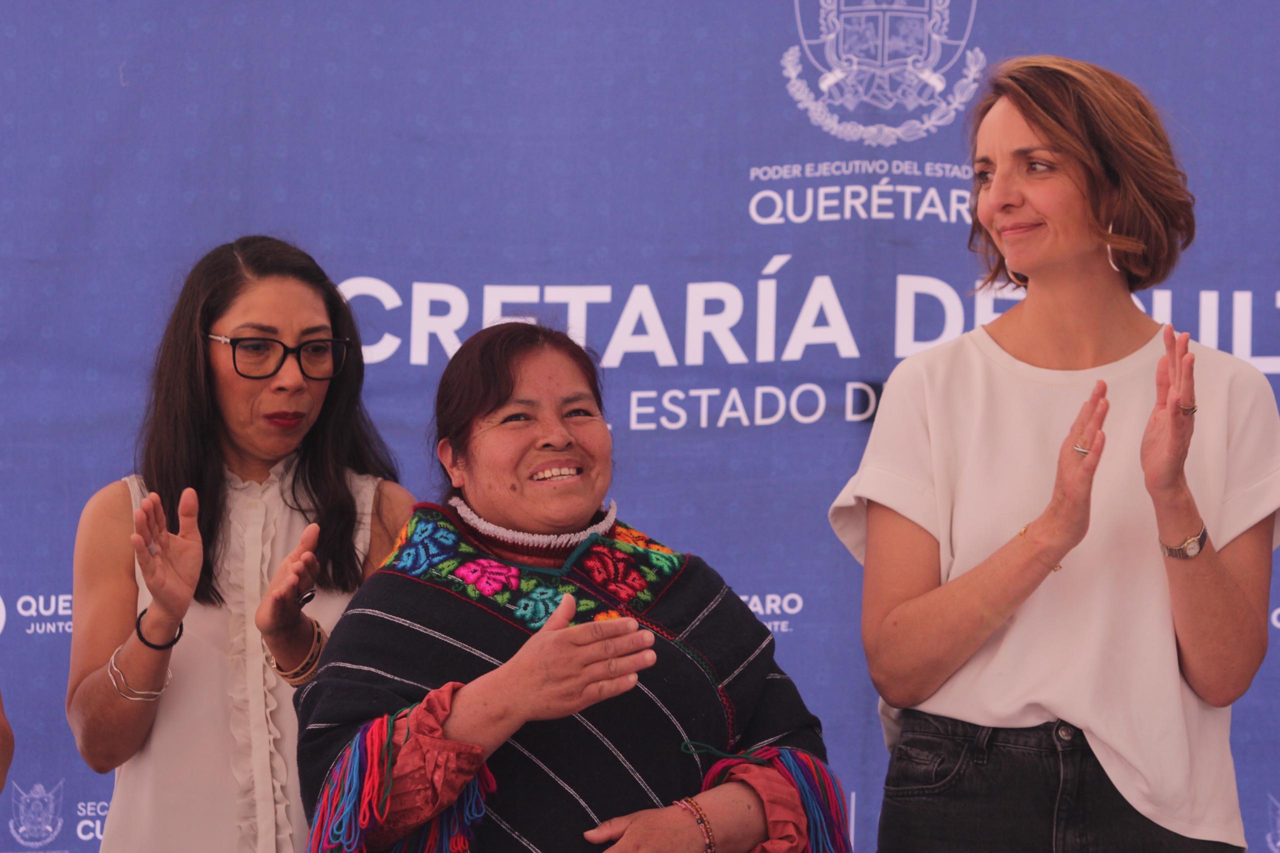 Inaugura Secult el bazar Ma Hnini Mi Pueblo dedicado a Amealco de Bonfil