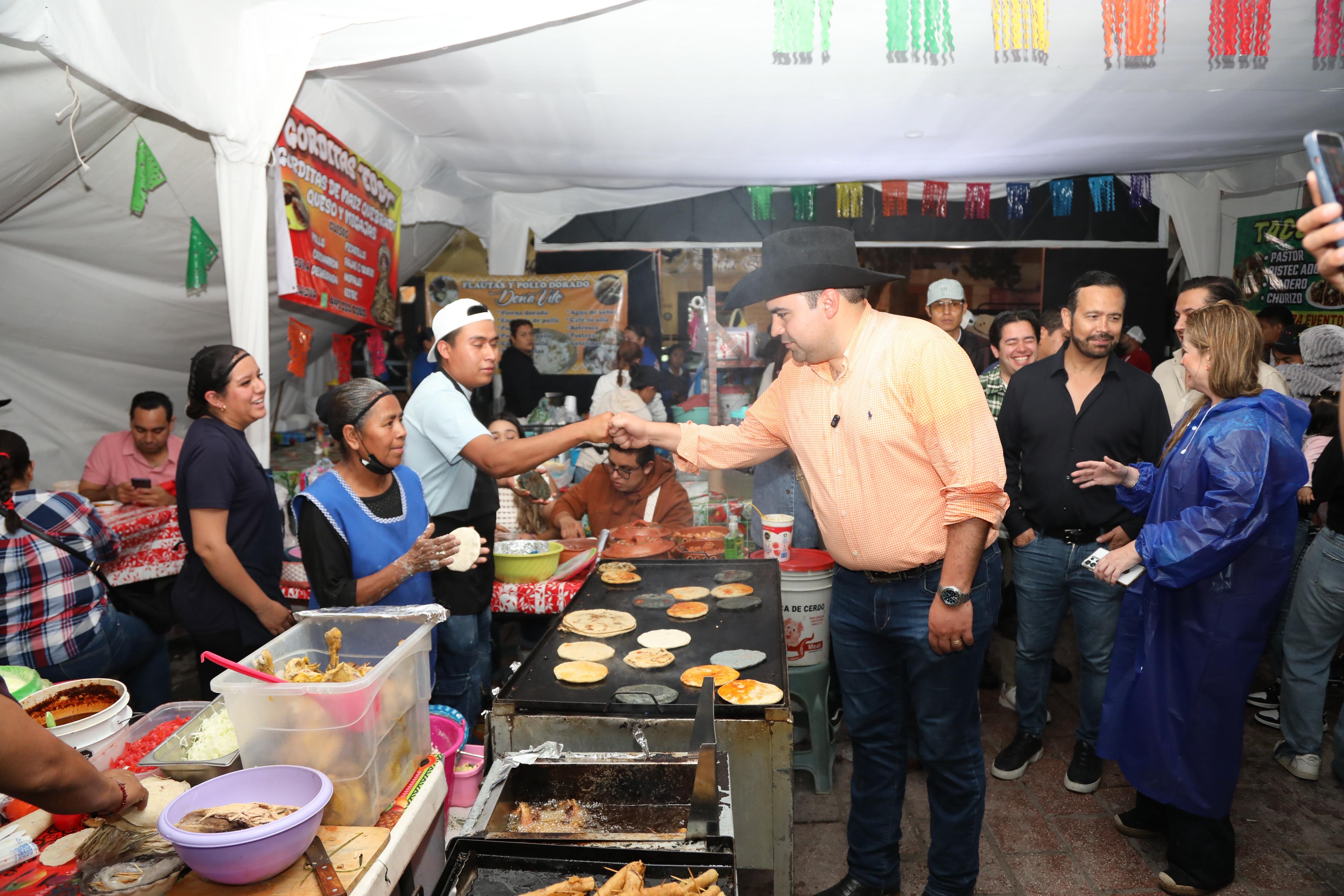 Inauguró alcalde Trueba Festival del Nopal, el Pulque y la Gordita en Colón