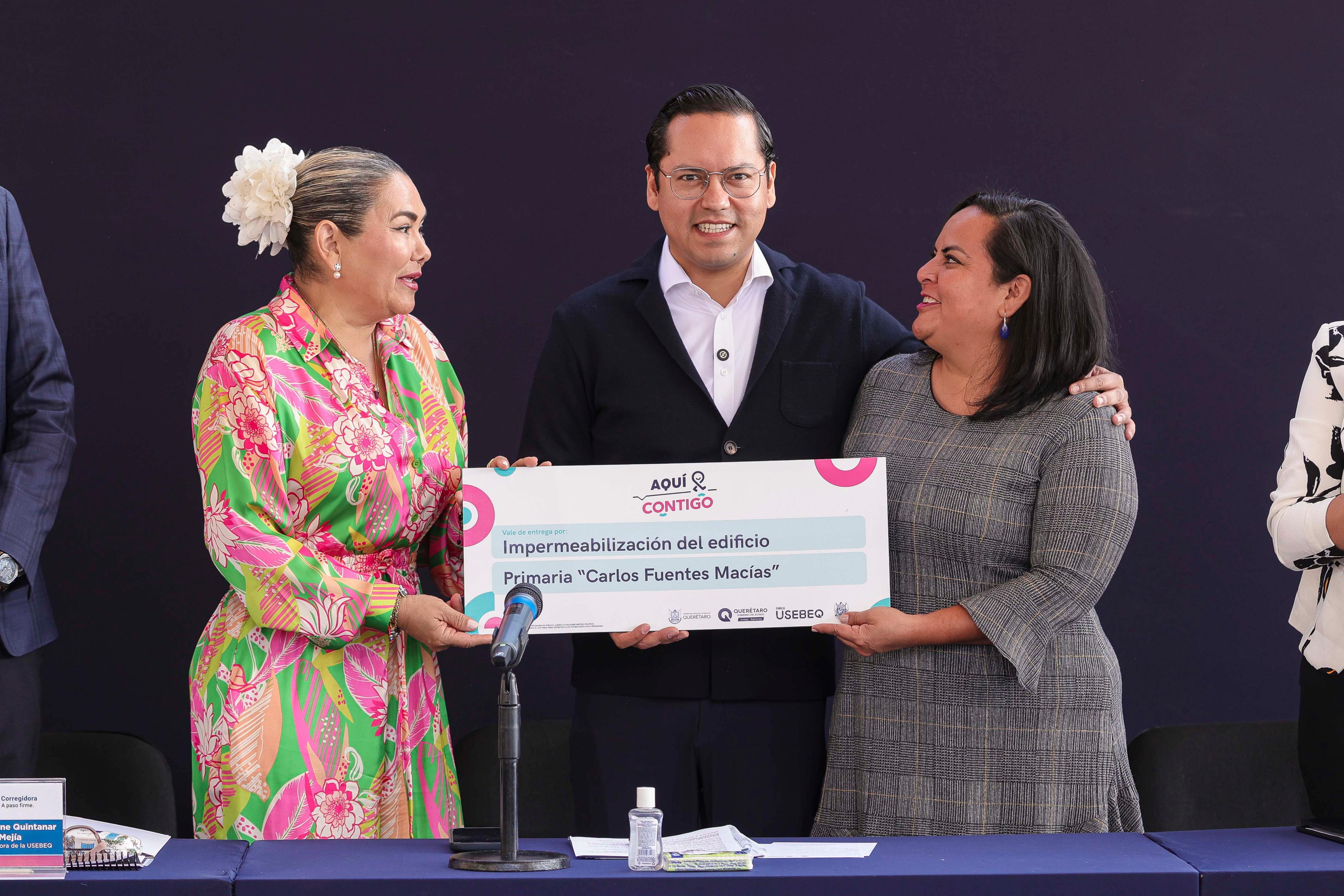 Chepe Guerrero toma protesta a Consejo de Participación Social en la Educación