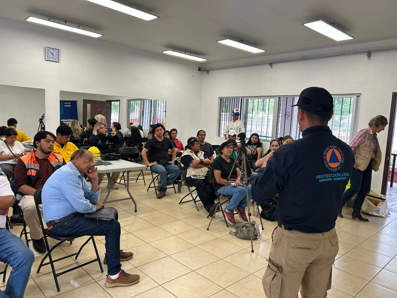 Felifer Macías fortalece brigadas ciudadanas para proteger zonas forestales