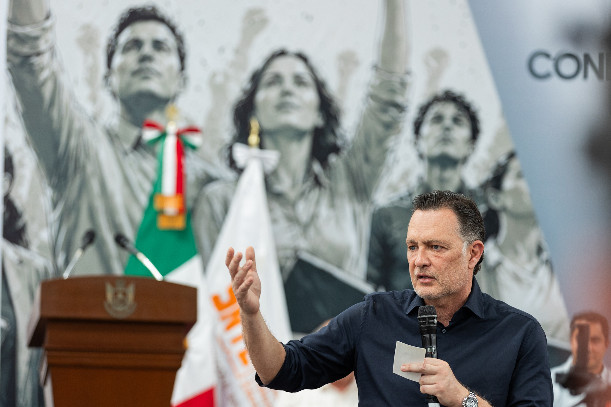 Mauricio Kuri conmemora el Día del Trabajo con el magisterio queretano