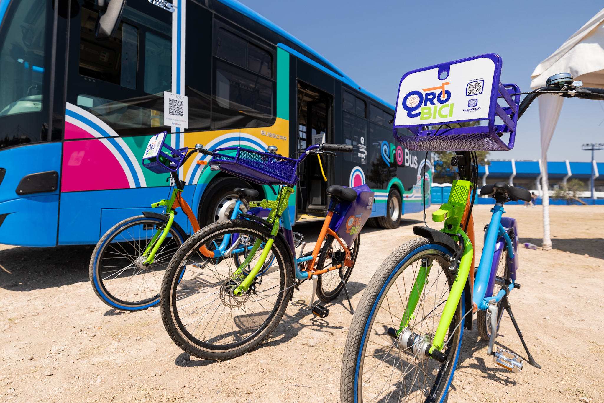 Evoluciona movilidad en Querétaro con nuevas unidades de Qrobus y bicicletas públicas