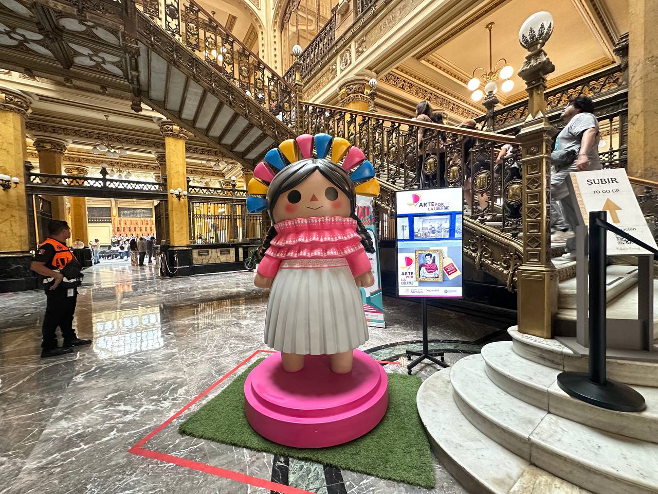 Inicia Querétaro exposición mundialista en la Ciudad de México