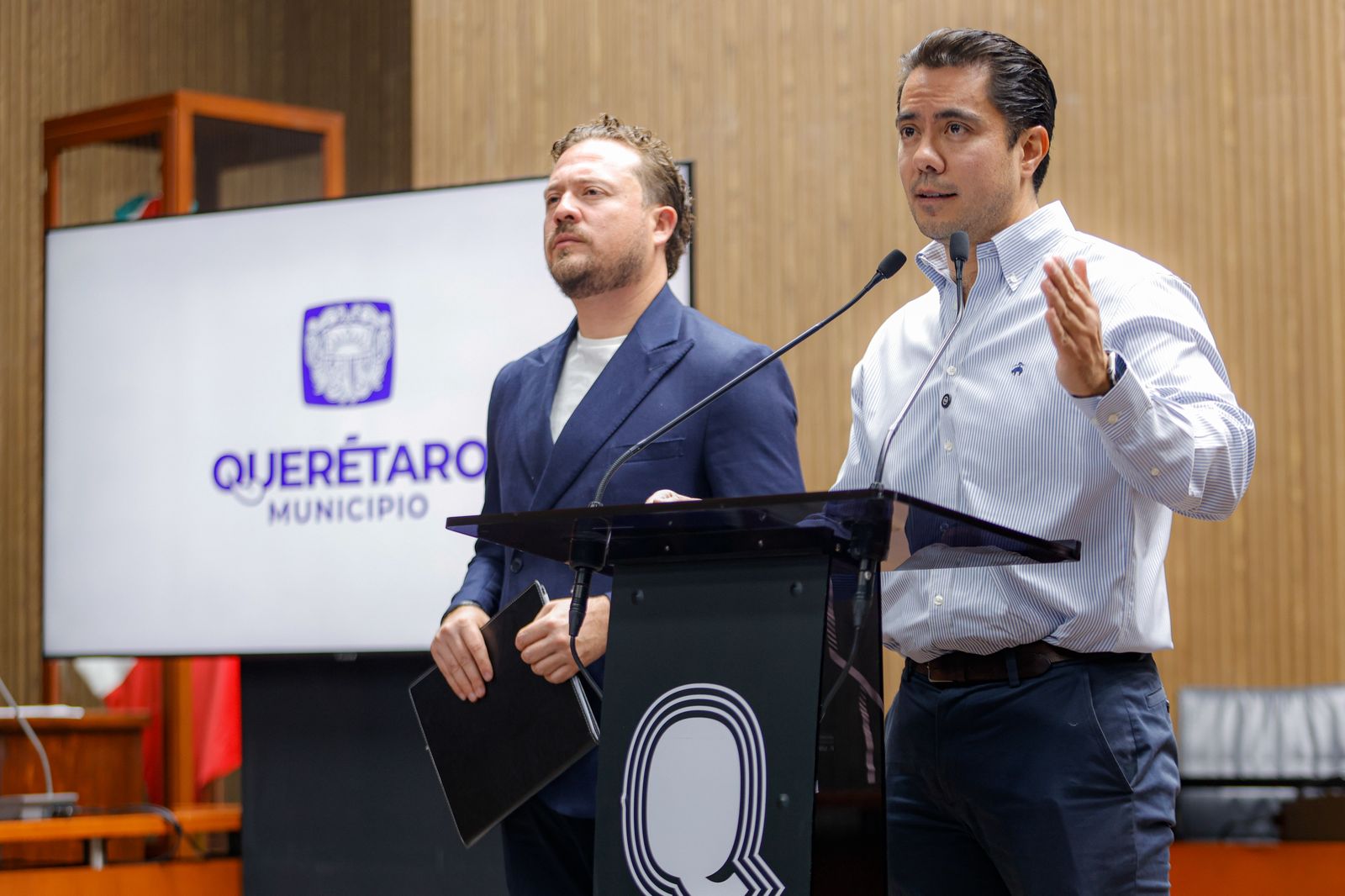 Presenta Felifer Macías el Primer Congreso de Movilidad y Tecnología en Querétaro